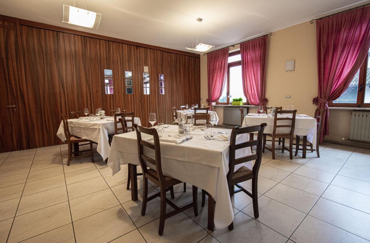 Locanda Italia Serralunga d'Alba Exterior foto