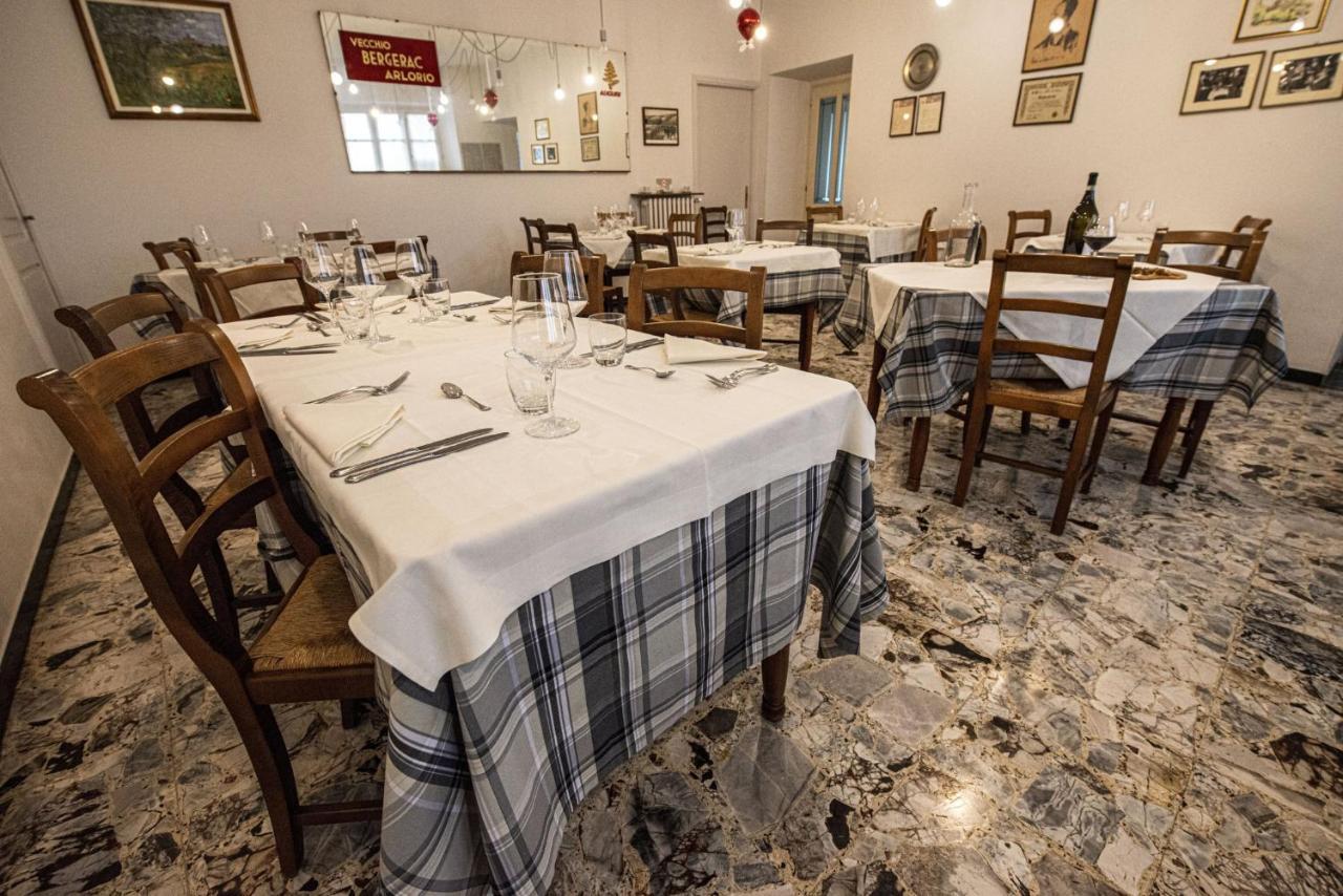 Locanda Italia Serralunga d'Alba Exterior foto